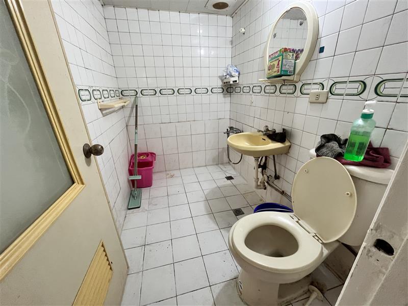 社會住宅🏠河北二電梯採光獨立套房近火車站雄中📞愛窩,愛窩 iwow house