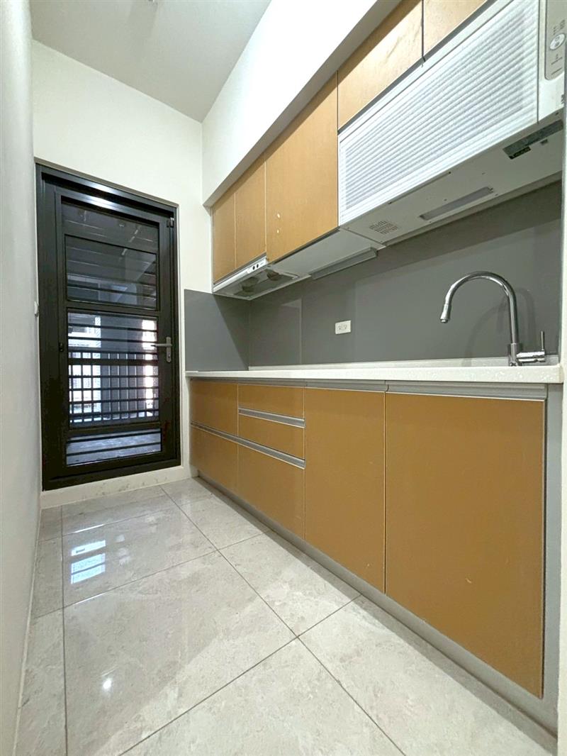 社宅🏠朝明輕屋齡電梯採光2房車位近高科台積國1📞愛窩,愛窩 iwow house