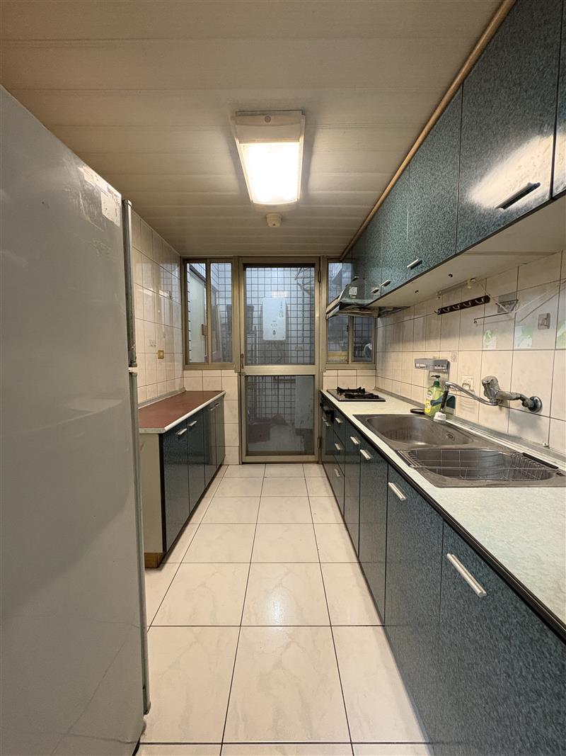社宅🏠文忠大坪數電梯採光4房平車近瑞豐捷運巨蛋📞愛窩,愛窩 iwow house