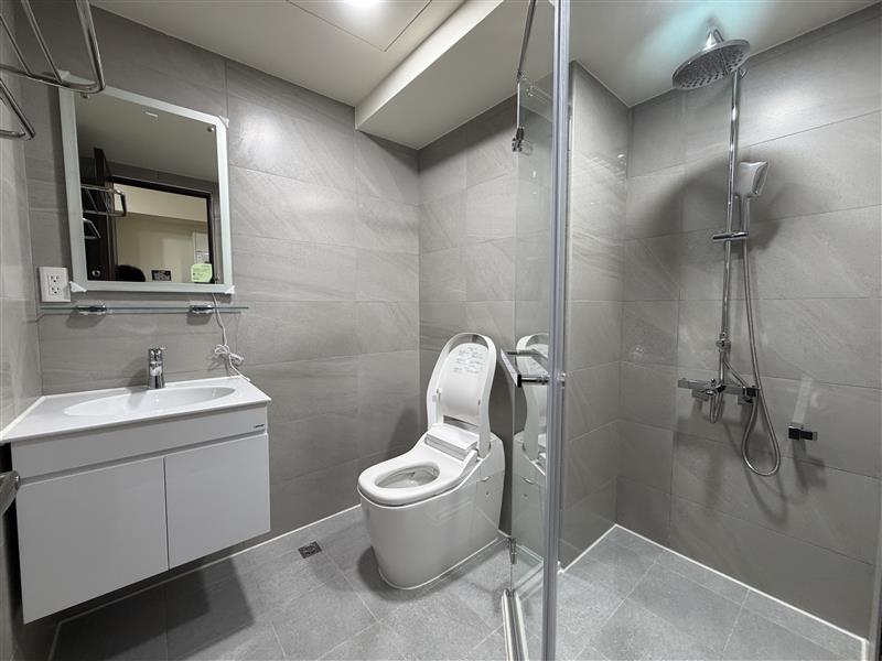 社宅🏠瑞隆全新電梯採光2房近88輕軌瑞祥夢時代📞愛窩,愛窩 iwow house