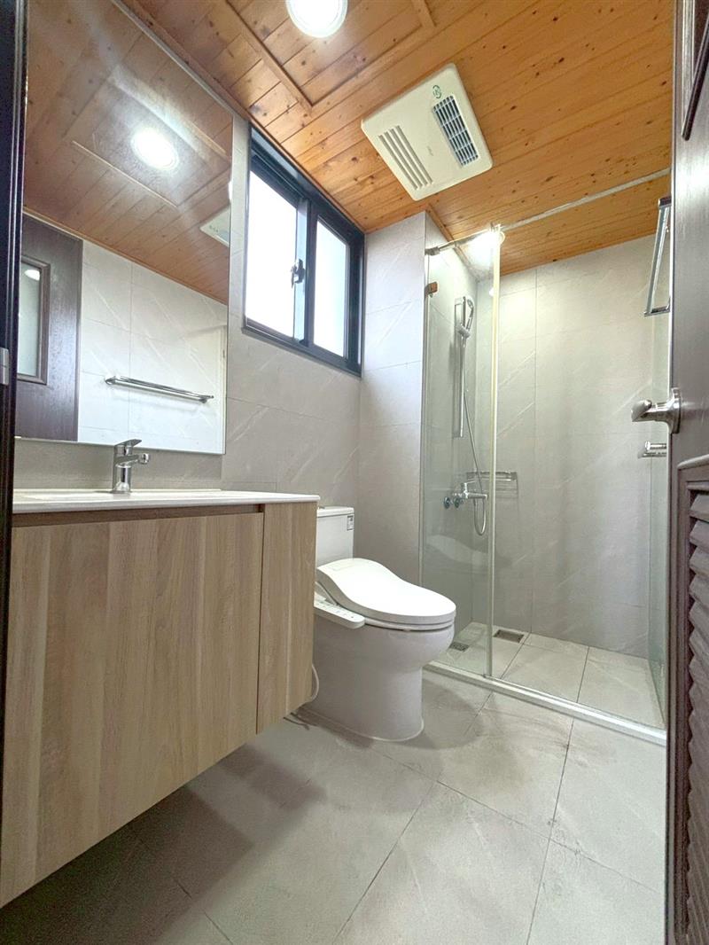 社宅🏠朝明輕屋齡電梯採光2房車位近高科台積國1📞愛窩,愛窩 iwow house
