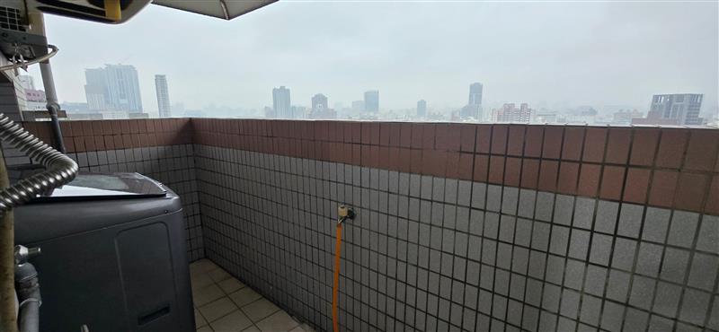 社會住宅🏠大順一電梯可寵3房近巨蛋凹子底龍華國小📞愛窩,愛窩 iwow house