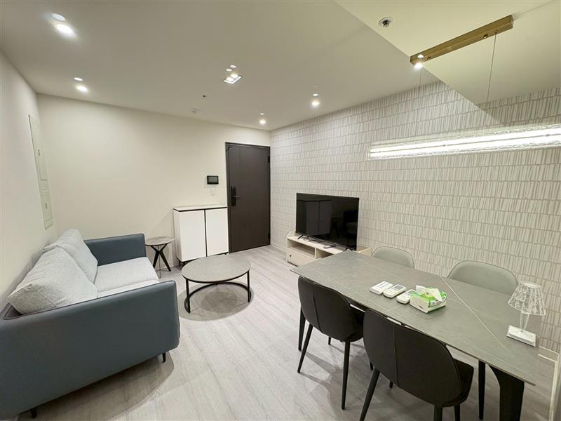 社宅🏠七賢一六合商圈電梯採光3房近夜市捷運高師📞愛窩,愛窩 iwow house