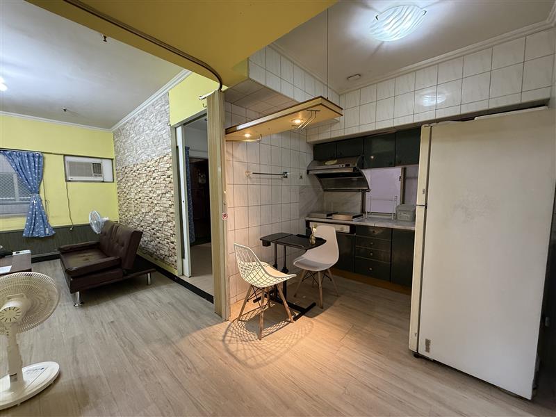 社宅🏠新光三多商圈可寵捷運電梯2+1房平車近輕軌📞愛窩,愛窩 iwow house