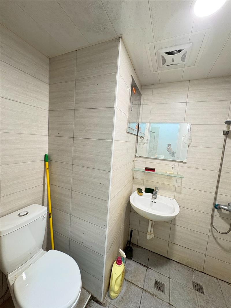 社宅🏠莒光鹽埕商圈採光獨立套房近捷運中山大學📞愛窩,愛窩 iwow house