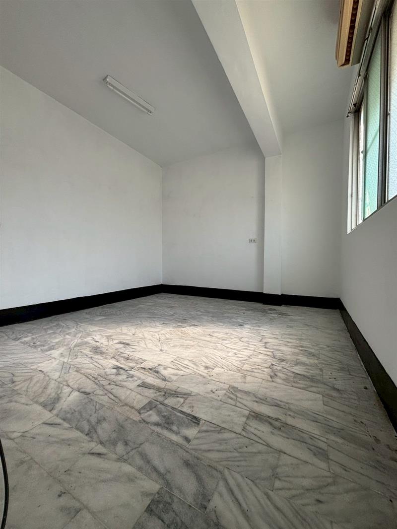 社宅🏠左營大左營大路商圈採光3房美寓三鐵共構近國10愛窩,愛窩 iwow house