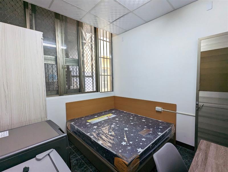 智仁202採光獨洗套房近車站樹人高苑📞愛窩,愛窩 iwow house