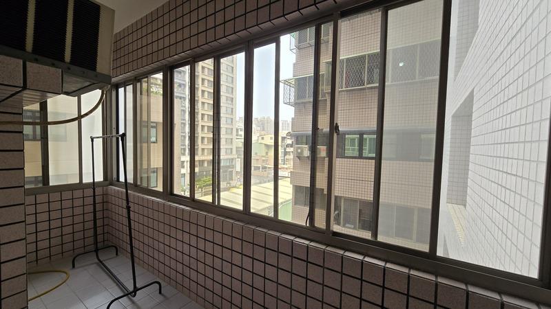 大順一自由商圈電梯樓中樓3房平車近義享天地愛窩,愛窩 iwow house