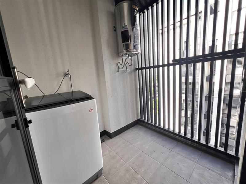 橋新五頂樓貓寵安靜首選景觀2房平車近捷運橋科📞愛窩,愛窩 iwow house