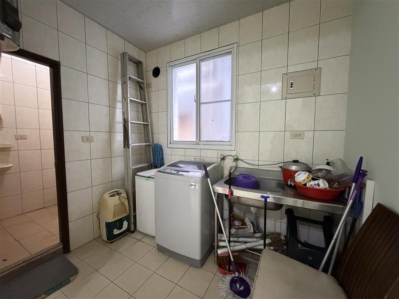 社宅🏠民主橫六合商圈萌寵採光3房美寓美麗島近台17📞愛窩,愛窩 iwow house