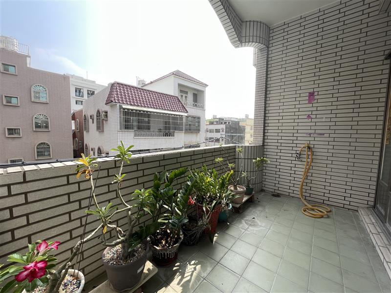 社宅🏠佛神車庫透天4房都會公園青埔📞愛窩,愛窩 iwow house