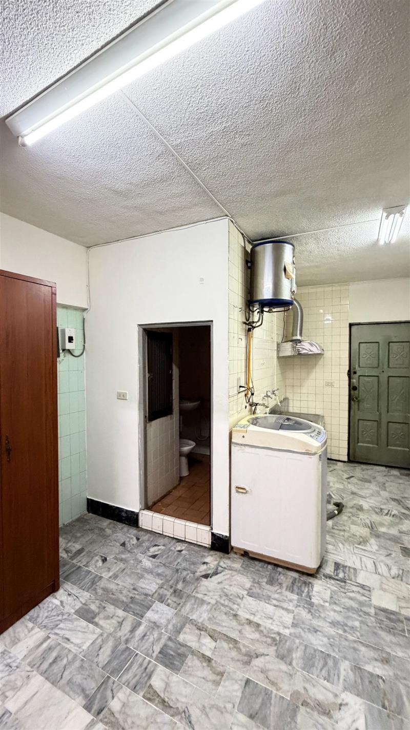 社宅🏠復興一火車站獨洗可寵大套房近美麗島夜市📞愛窩,愛窩 iwow house