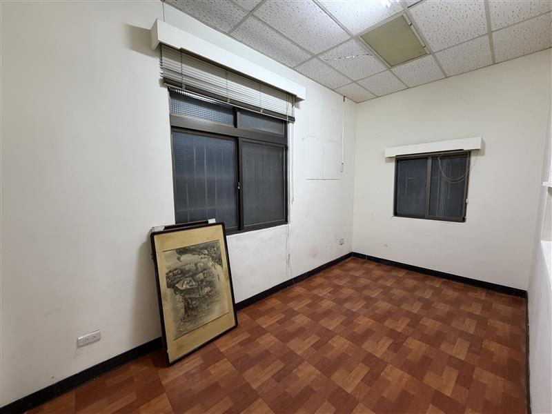 文橫二新崛江商圈萌寵透天三樓店住服飾輕食工作室首選📞愛窩,愛窩 iwow house