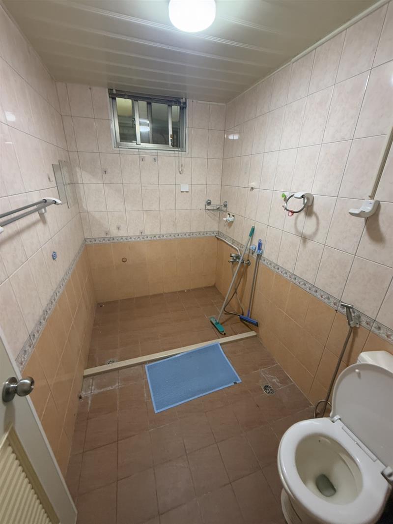 社宅🏠重如重愛商圈萌寵採光獨棟附超大露台近捷運高鐵📞愛窩,愛窩 iwow house