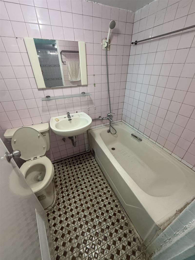社宅🏠德信透天可寵3房平面大車庫近台積楠梓加工區📞愛窩,愛窩 iwow house