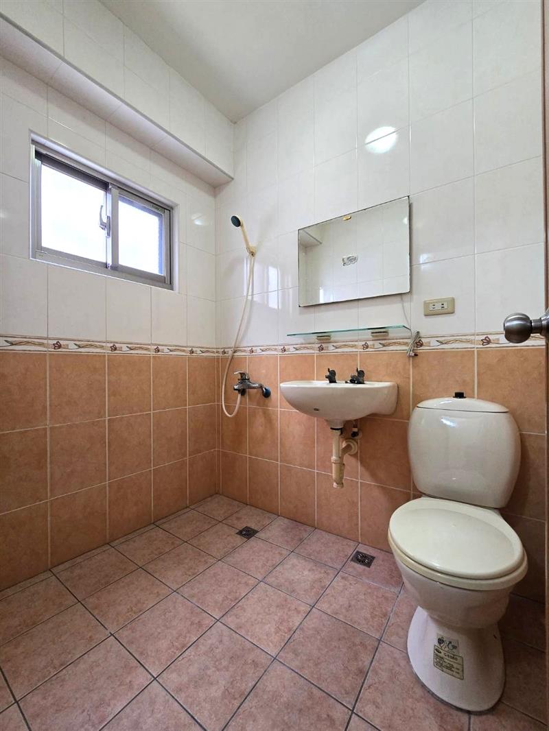 社宅🏠九如一九如商圈電梯採光3房近車站高醫科工館📞愛窩,愛窩 iwow house