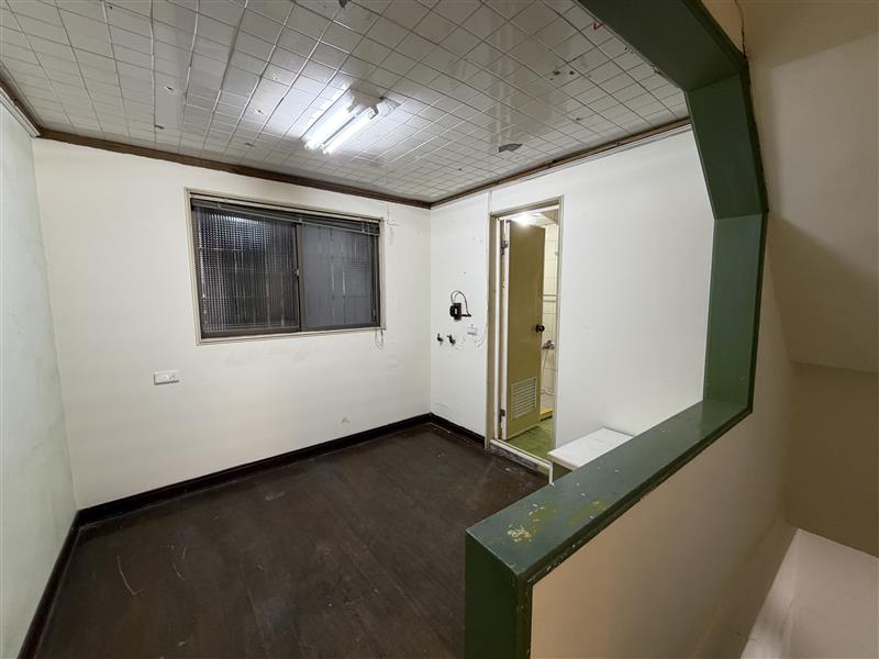 文橫二新崛江商圈萌寵透天三樓店住服飾輕食工作室首選📞愛窩,愛窩 iwow house