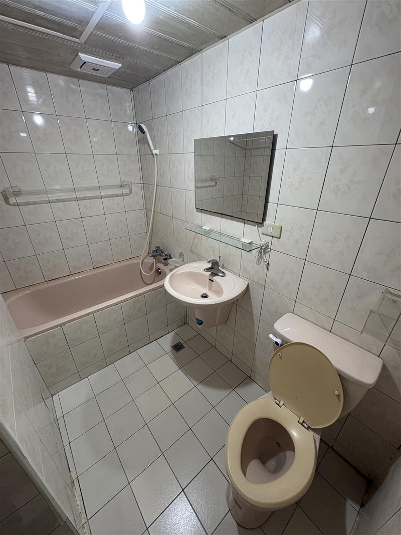 社宅🏠青田惠豐商圈萌寵電梯採光4房平車近捷運📞愛窩,愛窩 iwow house