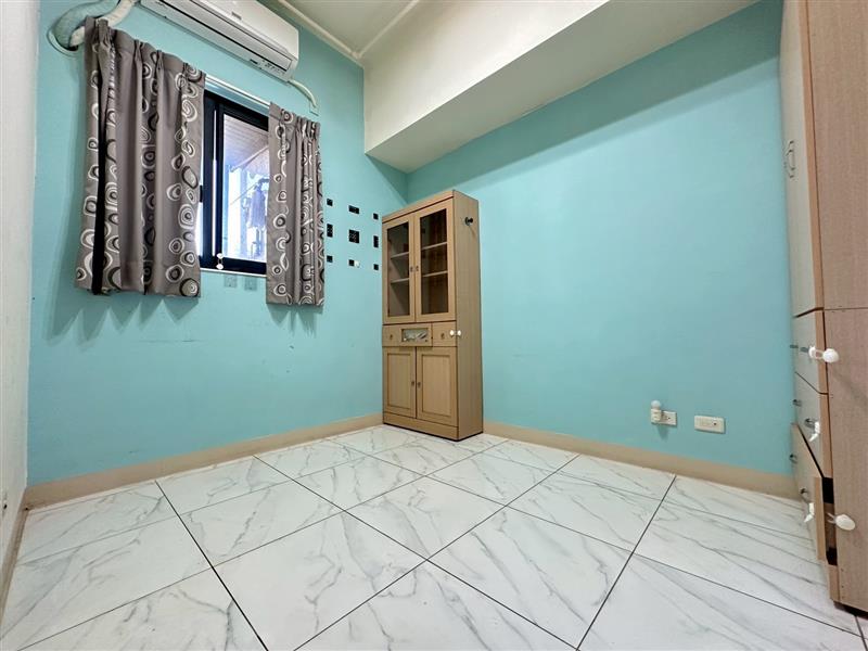 社宅🏠新東一電梯採光2房可寵近青埔火車站捷運站愛窩,愛窩 iwow house