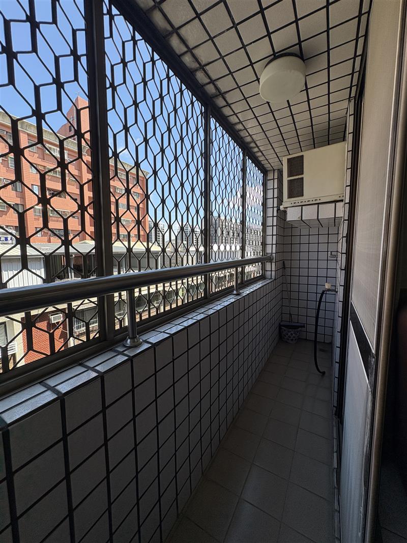社宅🏠青田惠豐商圈萌寵電梯採光4房平車近捷運📞愛窩,愛窩 iwow house
