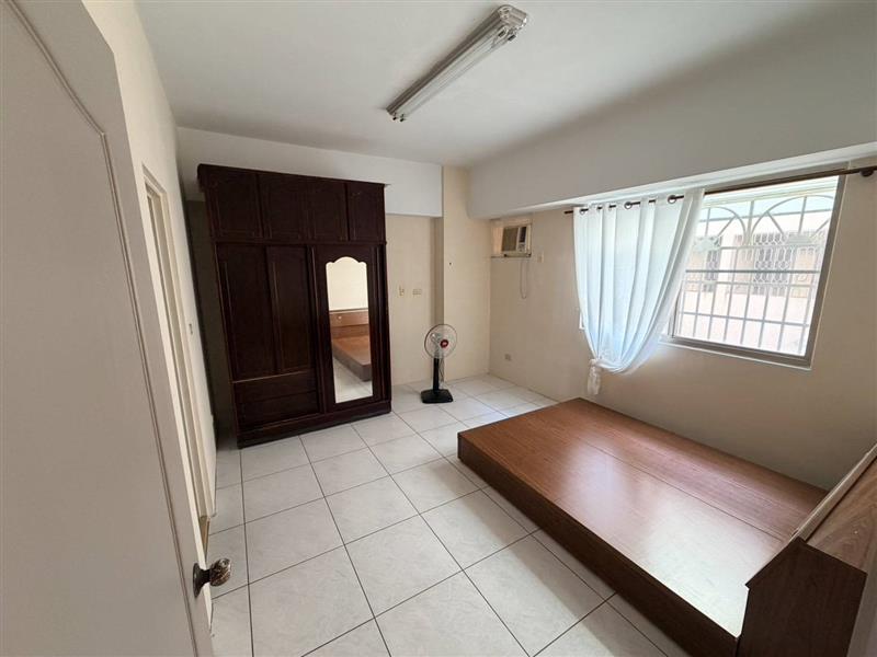社宅🏠自由二明誠商圈電梯採光4房龍華學區近輕軌📞愛窩,愛窩 iwow house