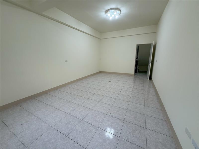 社宅🏠九如一大坪數獨棟透天門口可停車近國1輕軌📞愛窩,愛窩 iwow house