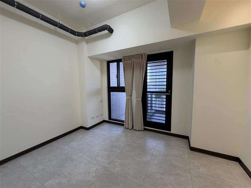 社宅🏠中山一27F民生臻愛2+1房車位近新崛江捷運📞愛窩,愛窩 iwow house