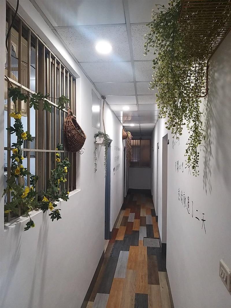 廣興#303雙人房型貓寵套房近勝利星村愛窩,愛窩 iwow house