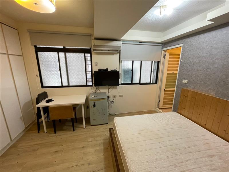 大順一2D農16採光獨洗輕軌捷運📞愛窩