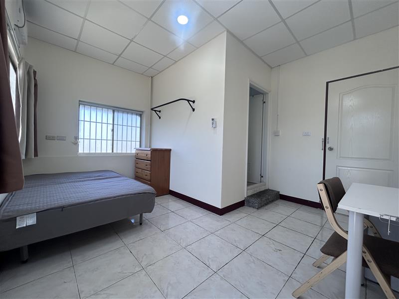 光明3-1🔥小資首選💰可租補採光套房近家樂福全聯📞愛窩