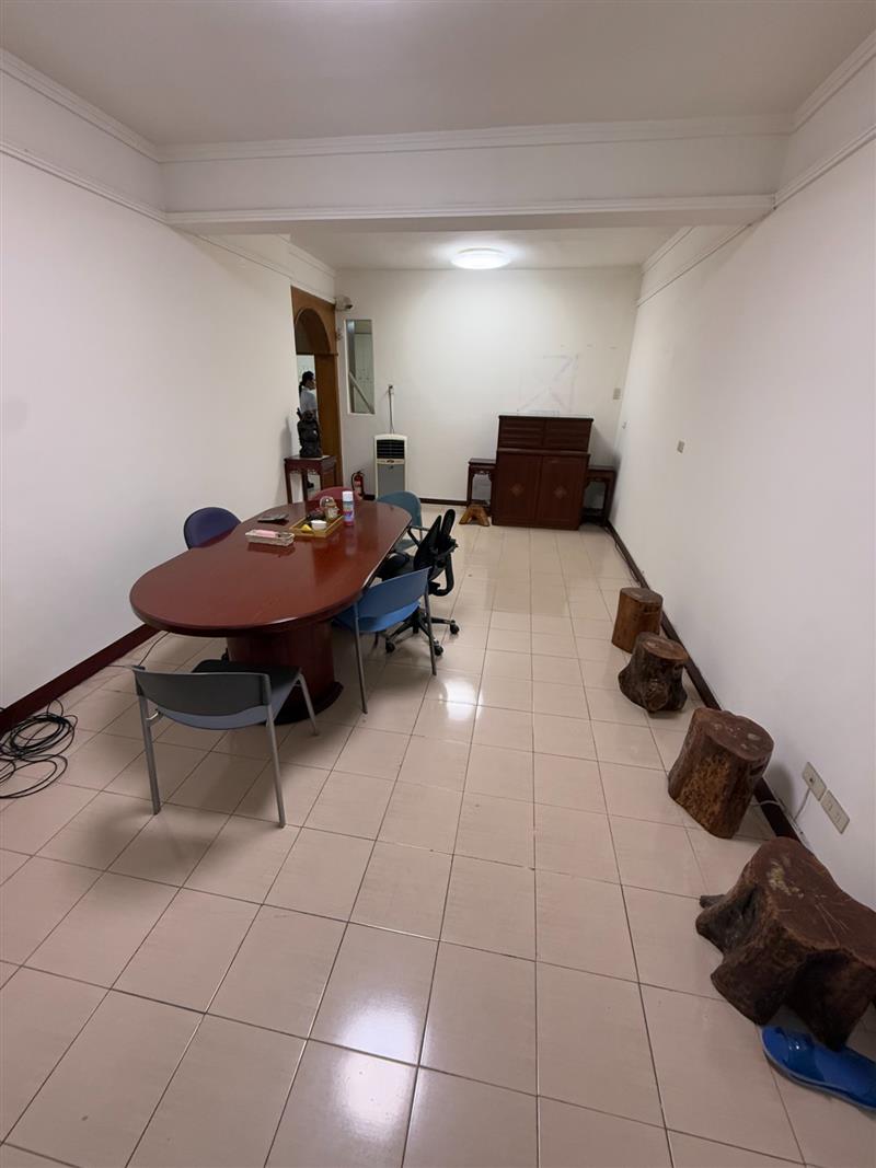 社宅🏠龍德可寵公寓一樓3房輕軌散步到家近義享📞愛窩